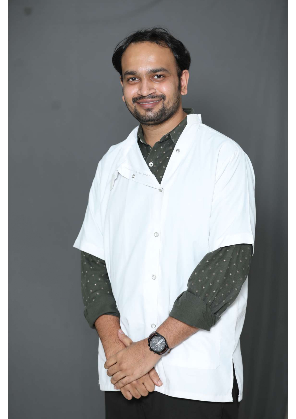 Dr. Saurabh Waghchaure